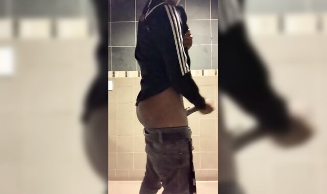 Blasted a huge nut sack at work ????????