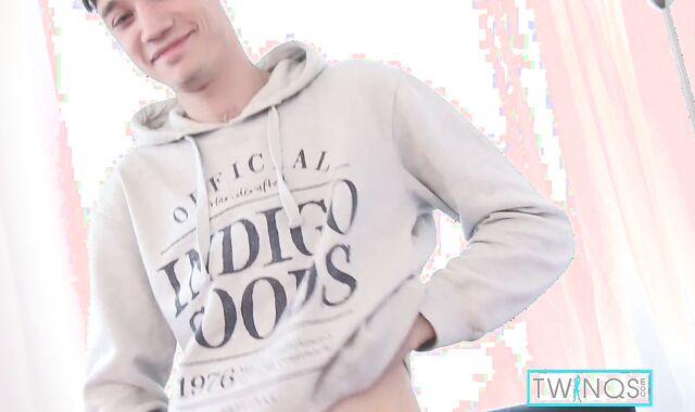 Pale Bombshell Phoenix Frigs His Pink Ass Crevice Until He Shoots A Stream!