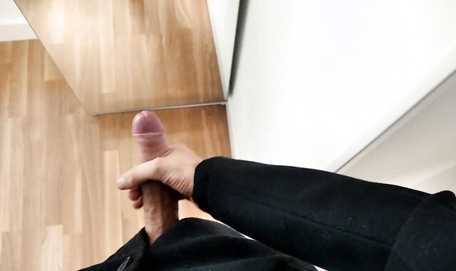 Classy Man Drains His Huge Meaty Shaft and Empties His Jizz In Front Of The Mirror