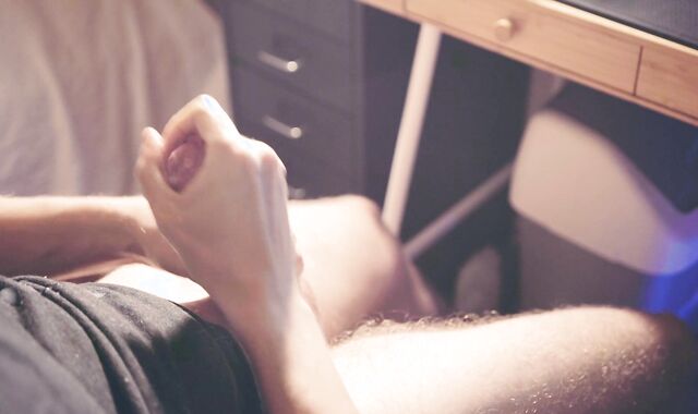 I brim my well-lubed ginormous man meat with both mitts