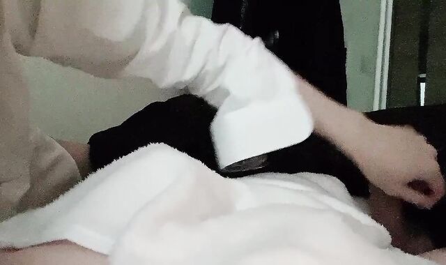 [BL] A mind-deepthroating member of society who makes a palm job while bullying a friend's morning standing dic