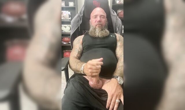 Getting off after my workout!