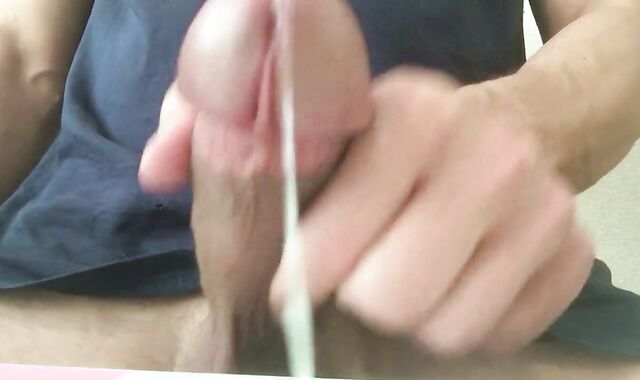 Open your jaws, I'll jizm inside