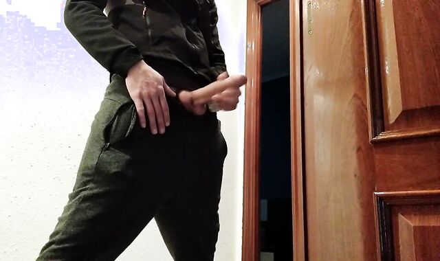 Hand Job From Supah Sizzling Fledgling Dude With Ample Hard-On, Shoots At The Door