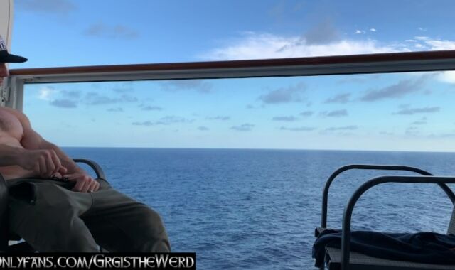 fapping off on my cruise ship balcony