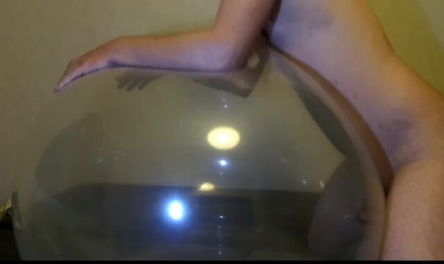 Ripping Up this balloon and nutting mulitple times in it