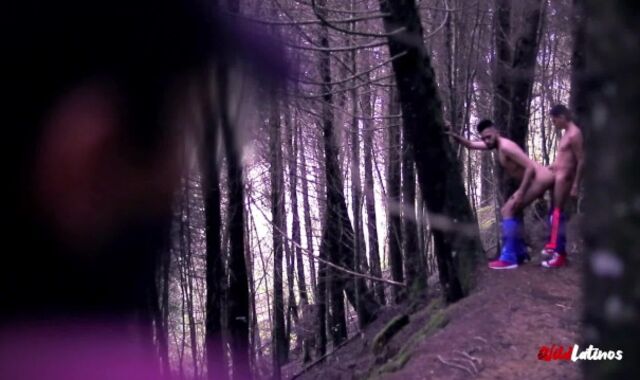 Super-Naughty Latinos Hiking In The Forest Got Caught Buttfuck Romping By A Stranger Ended Up In A Supah-Torrid 3 Way