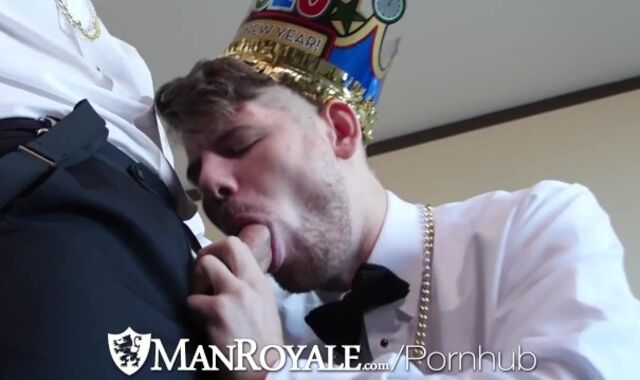 ManRoyale Happy New Year Rip Up With Strung Up Cubs