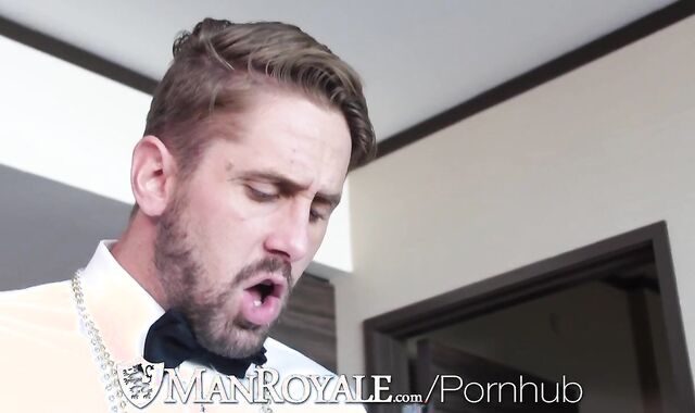 ManRoyale Happy New Year Rip Up With Strung Up Cubs