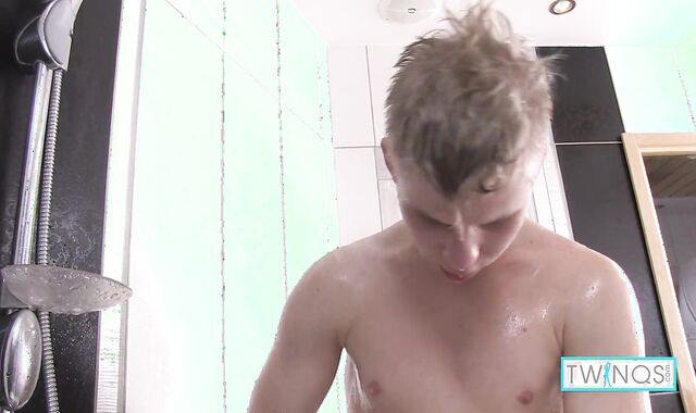 Drenching Wet Twink Matthew Pops On The Floor After Showering!