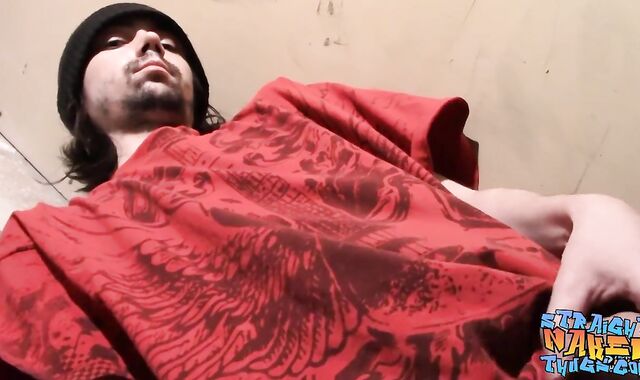 Gay-For-Pay bad guy Jonas Taylor ends off while tugging off solo