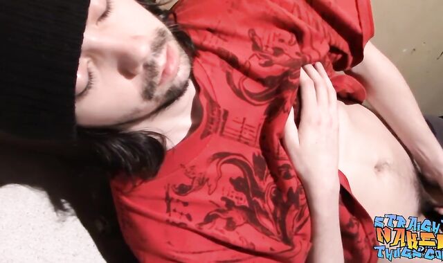 Gay-For-Pay bad guy Jonas Taylor ends off while tugging off solo