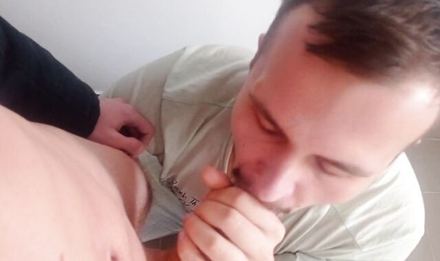 sucky-sucky delectation at the entrance