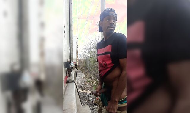 Being a car driver delivering explosions can get pretty boring so I decided to pull out my own in public