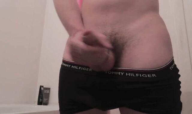 A fellow in dark-hued briefs decided to jack off his enormous cock and cum