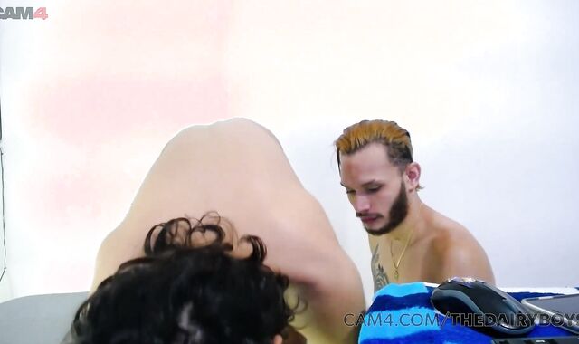 Colombian fag sits on his boyfriends chisel MIGHTY