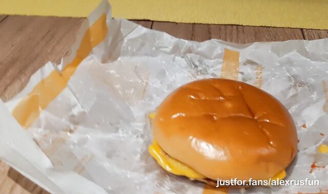 Sporty teenie smashes burger with his ginormous salami