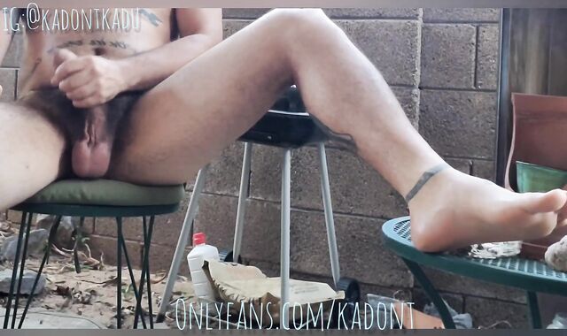 Nudist Hippie unveiled