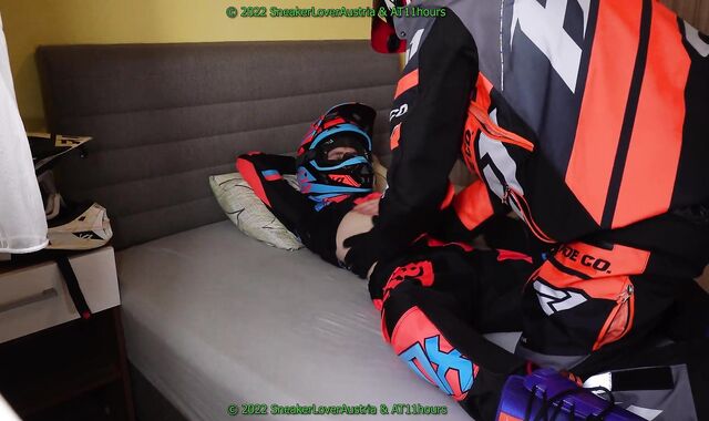 Trampling on me Boyfriend in Snow Gear and give him Dt Jobs