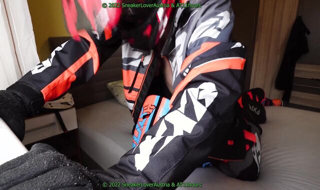 Trampling on me Boyfriend in Snow Gear and give him Dt Jobs