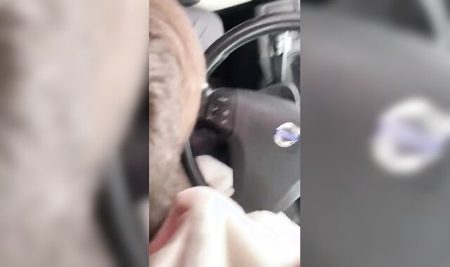 Deep-Gargling Faggot-For-Pay Stud Dry In His Car