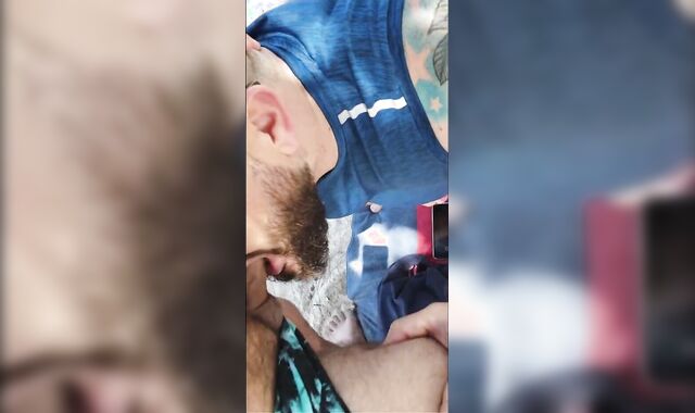 PUBLIC HOOK-UP ON THE BEACH