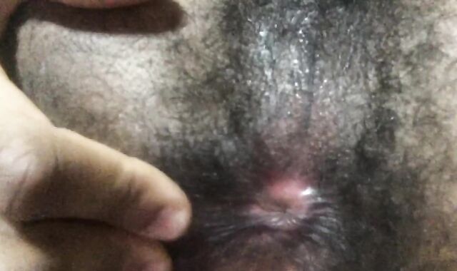 WOOL DECORATED PINK FUCKHOLE