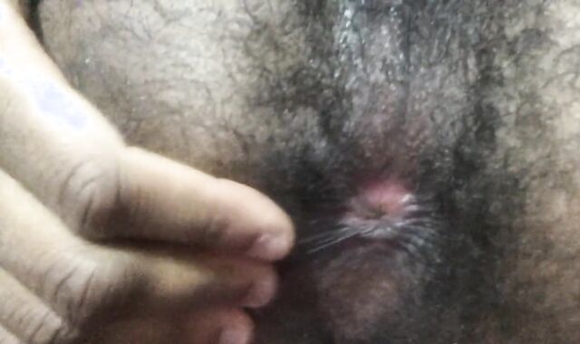 WOOL DECORATED PINK FUCKHOLE