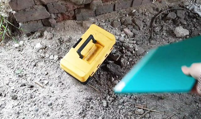 The plumber in the fellow crevice strokes to the found wondrous photographs of his boss