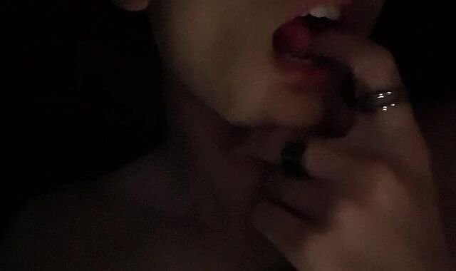 [BL] A sexy member of society who is said to munch a finger and eat it