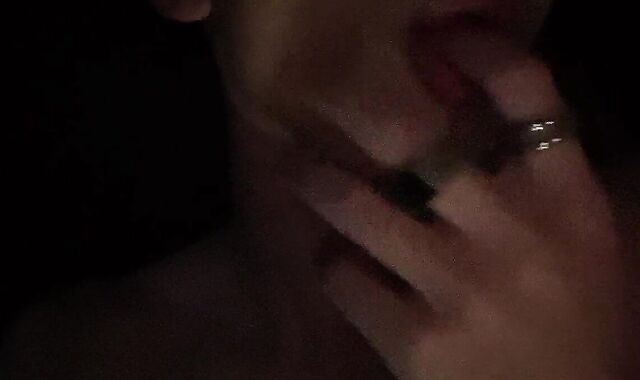 [BL] A sexy member of society who is said to munch a finger and eat it