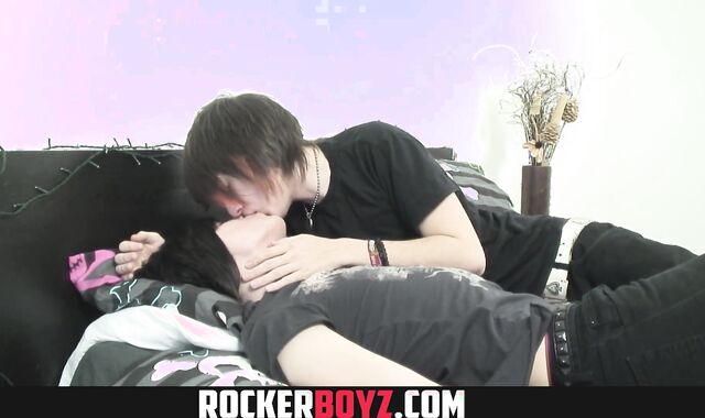 Rocker Boyz - Jaw-Pulling Down Homosexual Teenie Punk Fellows Gargle And Nail
