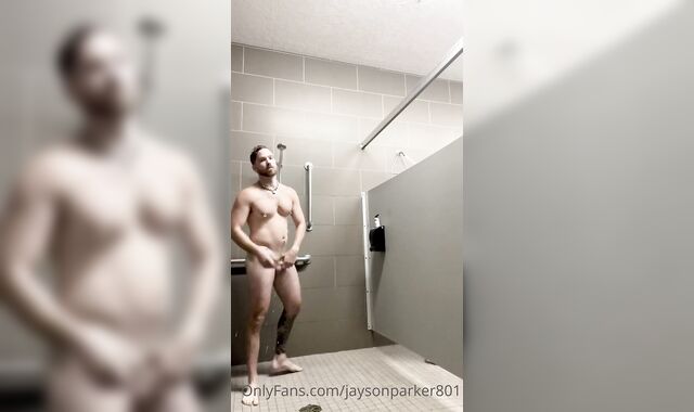 Risky Fellow Gets Another to Join in Public Shower Jerkoff