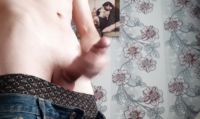 Russian sports boy strokes off a XXL rosy cigar in jeans and finishes off a pile