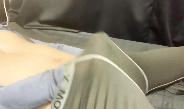 Manga Porno stellar Japanese faps clad in spread out trousers:変態日本人がレギンスでオナニーして大量射精♯4