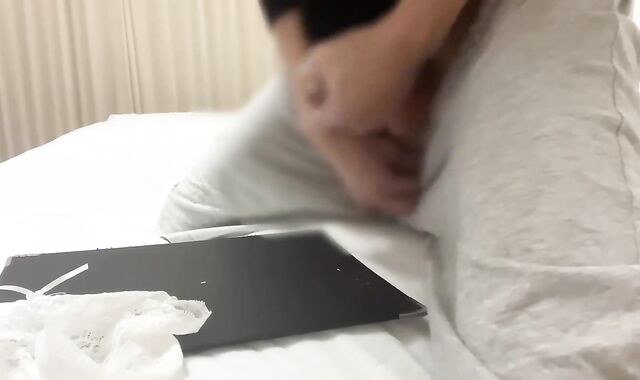 Chinese college college girl hides and smells lingerie