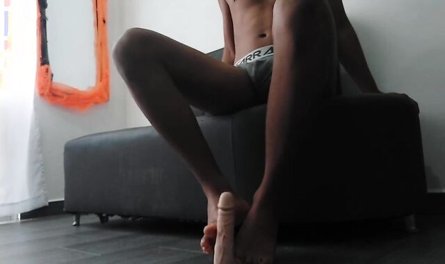 I want to massage your bone with my stunning feet