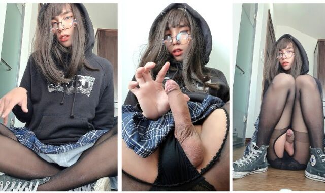 Ultra-Nice Japanese Trap Upskirt and Pantyhose