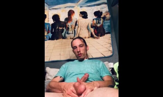 LONG HAIRED STUD JERKS OFF (CUM TONGUING!)