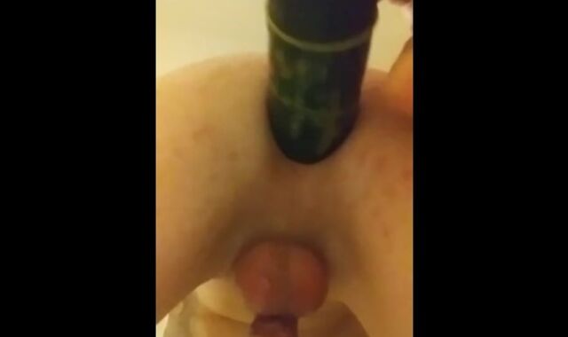 Bisexous-Atch in heat