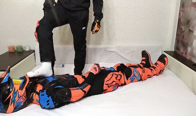 MX BIKER x TRACKSUIT PLAYS