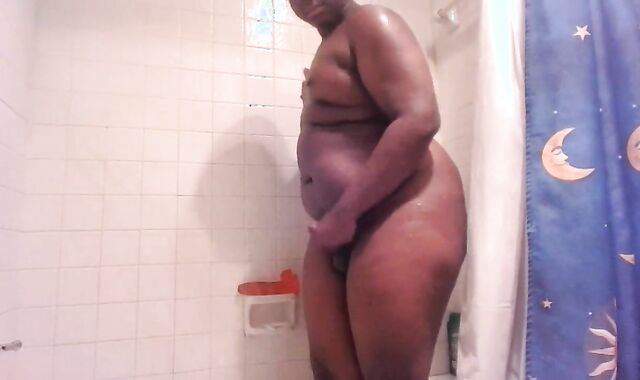 toying in the shower :)