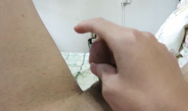 【POV】Japanese stud complete off with masturbation