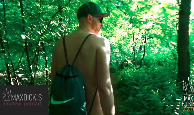 MAX DICKONS - Naked walk outside at the river