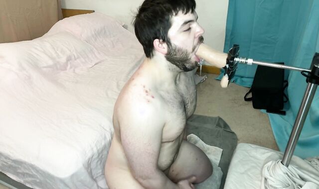 White mega-tramp ends off while attempting to ball-sac deep face fuck 9 inch pulverize stick