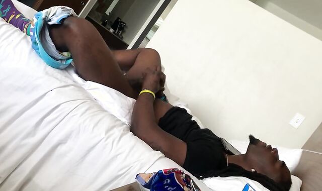 Thick Ebony Jizz-Shotgun Vacation Spunk Shot