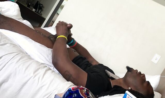 Thick Ebony Jizz-Shotgun Vacation Spunk Shot