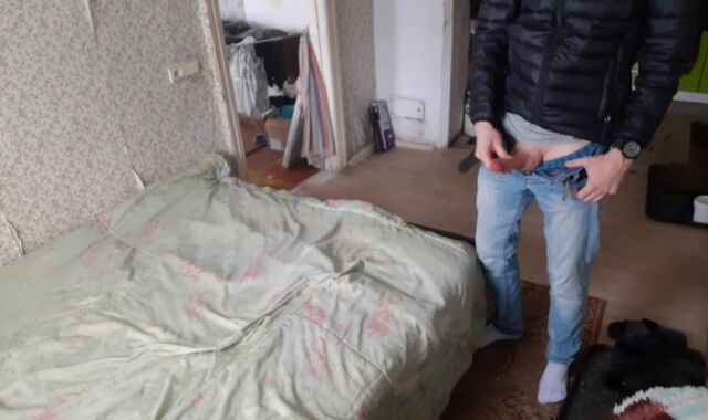 Sports Russian fellow finger-tickling knob