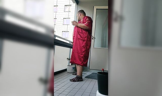 Balcony getting off with people under it