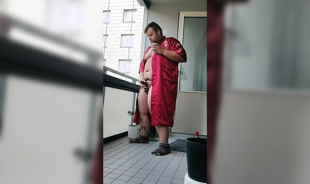 Balcony getting off with people under it